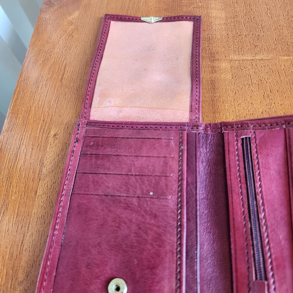 Red Embossed Leather Wallet - Picture 7 of 8